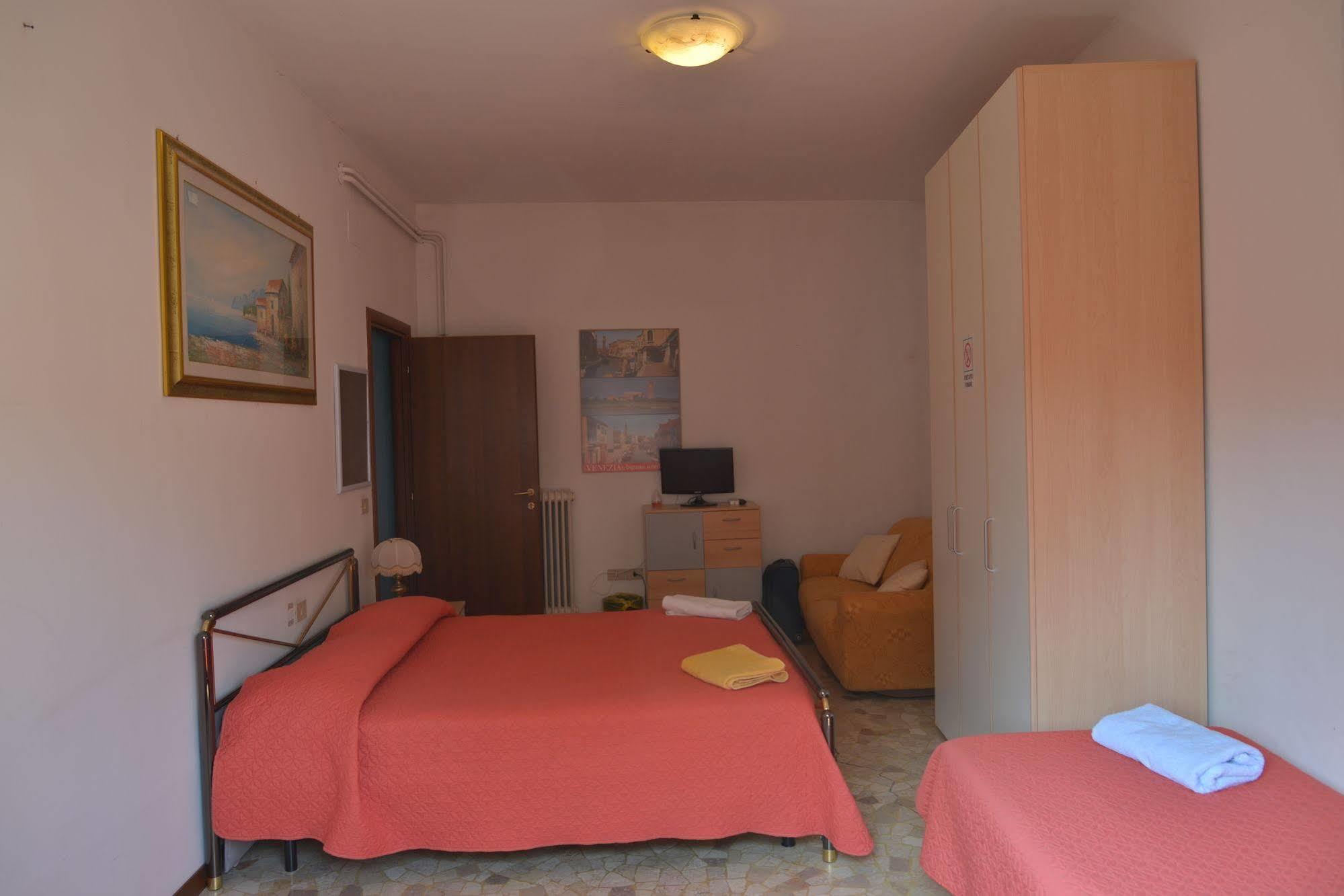B&B Col Moschin ميستر المظهر الخارجي الصورة